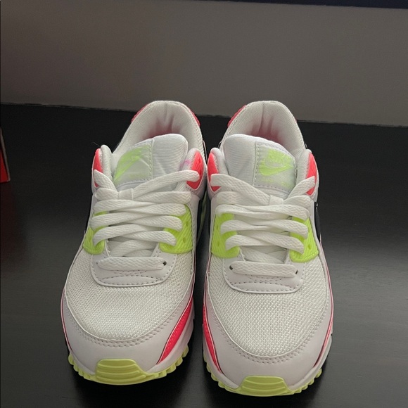Nike Women’s Air Max 90White Hot Pink Neon Yellow Accent Sneakers - Size 6 - Picture 2 of 8